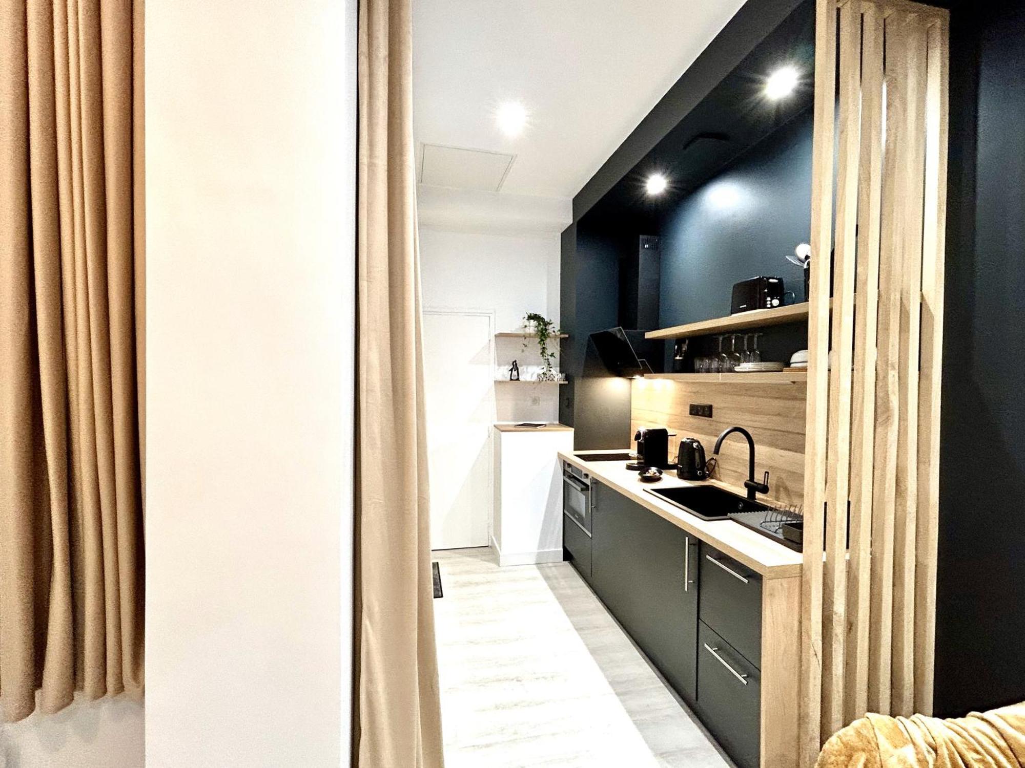 Suite Cosy Jacuzzi Troyes - Secrets D'Ana Екстериор снимка